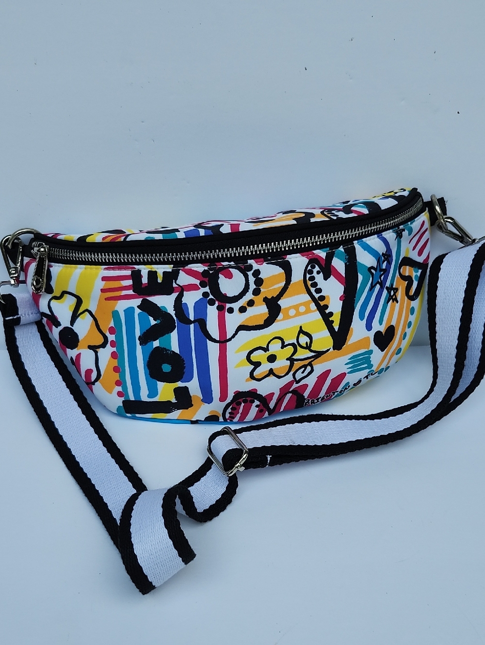 NWOT BRIGHTON GRAFFITI LOVE BELT/SLING BAG